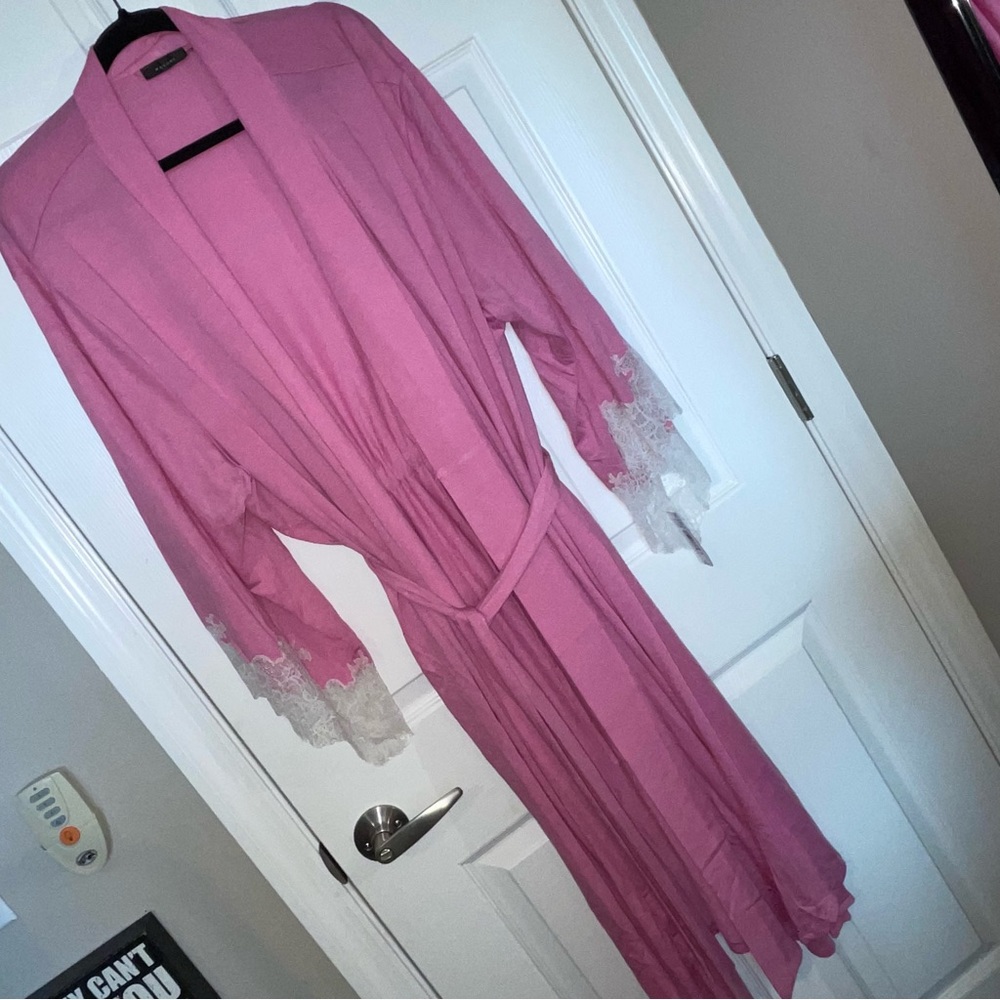 Natori Shangri-la robe, 3X. NWT - Picture 4 of 8